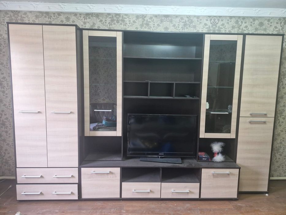 Продам стенку для зала
