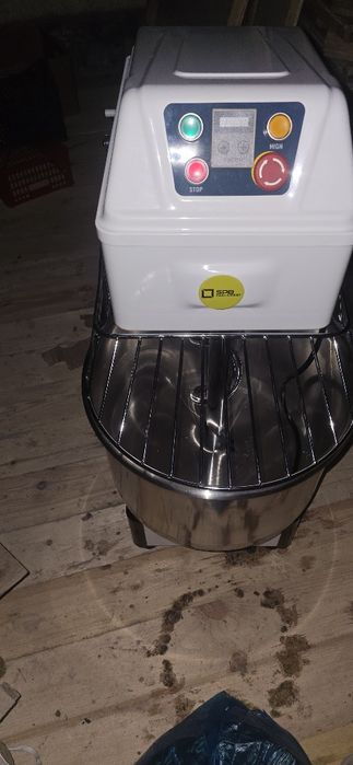 12kg mishalka 220 srochno sotiladi