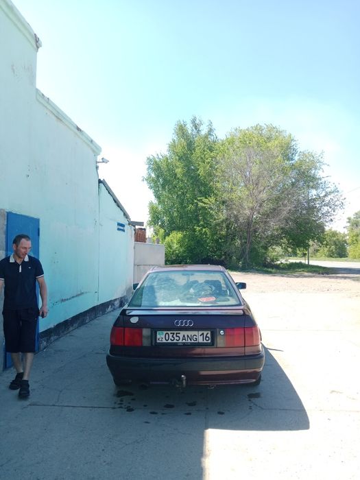 Продаётся та самая Ауди б4  035