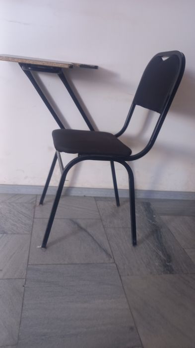 O'quvchilar uchun stul. 1 kishilik