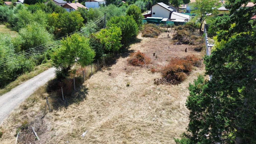 Парцел с. Равно поле!