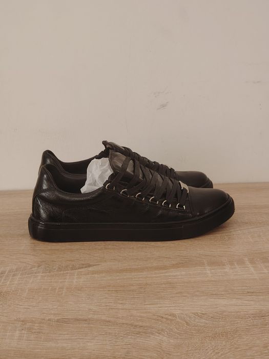 Balenciaga arena low black