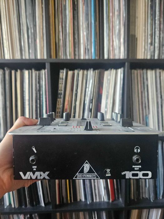 Behringer DJ mixer vmx100