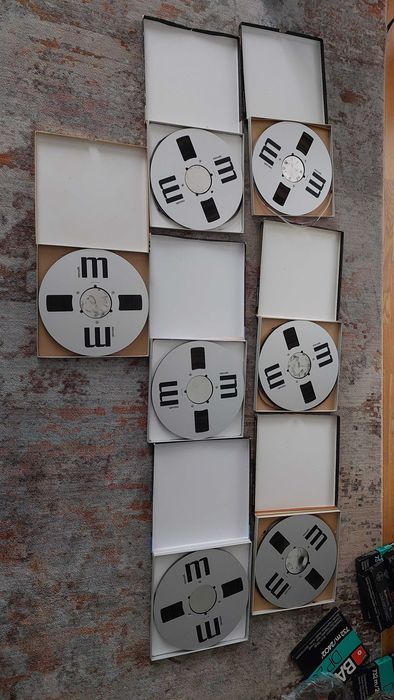 Кассеты  катушки Maxell  BASF  бобины  наб адаптеры Akai