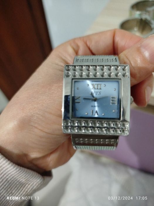 Дамски часовници за 15 до 50 лева