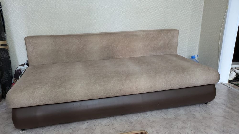 Продам 2 дивана.