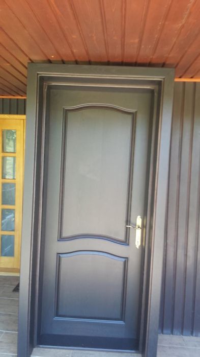 Scări si elemente din lemn masiv la comanda, reconditionari