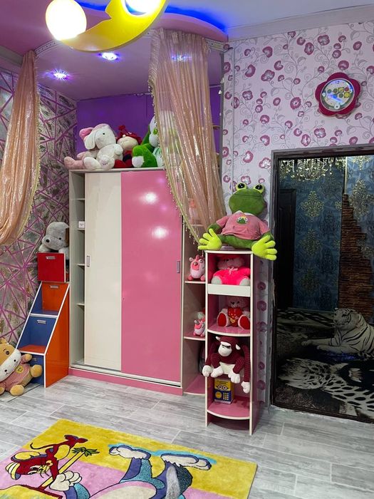 Detskiy shkaf Parda Gilam hammasi sotiladi