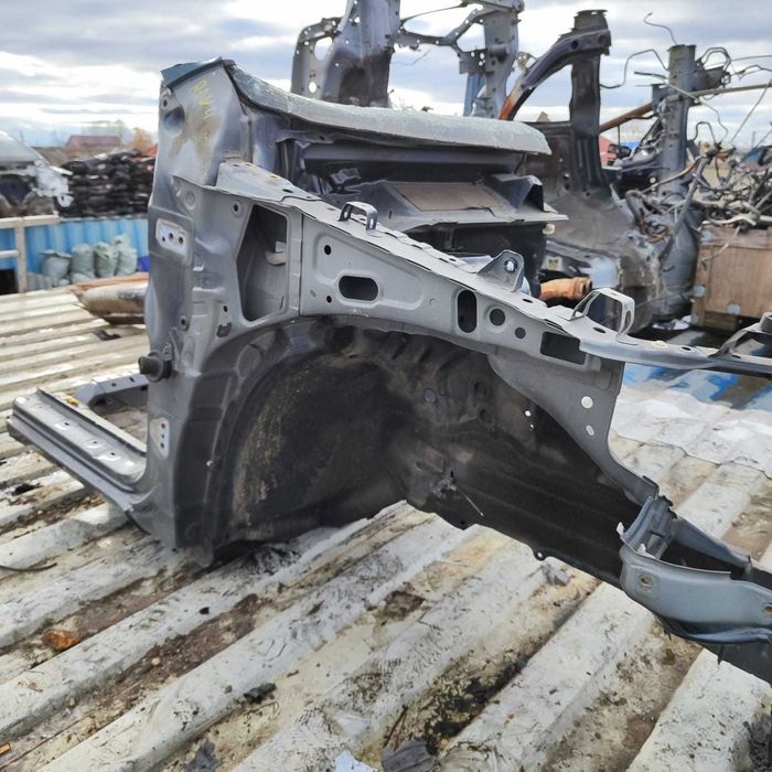 Правый лонжерон Toyota RAV4 III