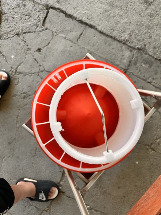 Новые бункерные кормушки для кур