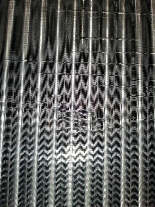 Чисто НОВ радиатор BEHR оригинал ЕЕ 90 231 318 Opel Omega A C20NE