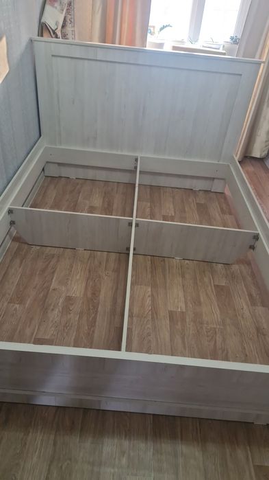 Продам 2-х спальную кровать