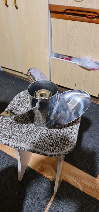 Гребной винт 13×21