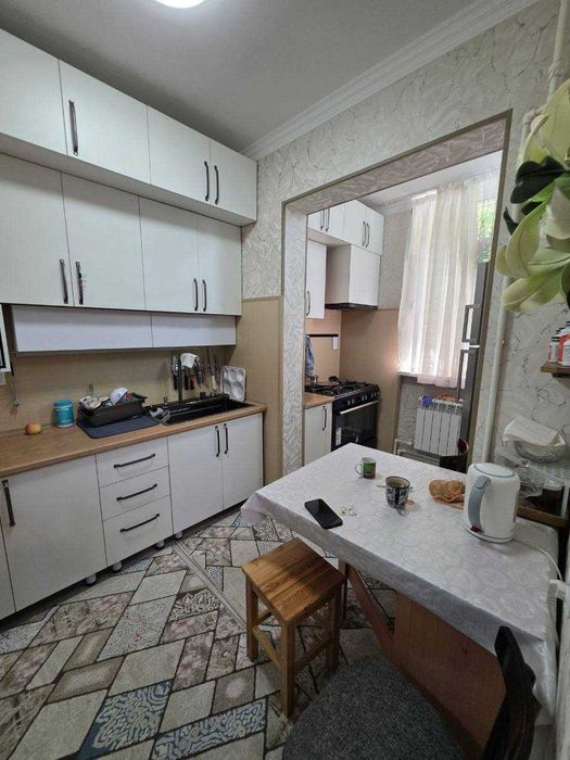 Продается квартира.Юнусабад 12 3Х КОМНАТНАЯ м Туркестан Ипотека есть