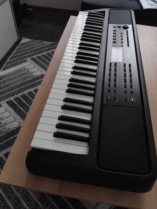 Синтезатор Yamaha psr-383