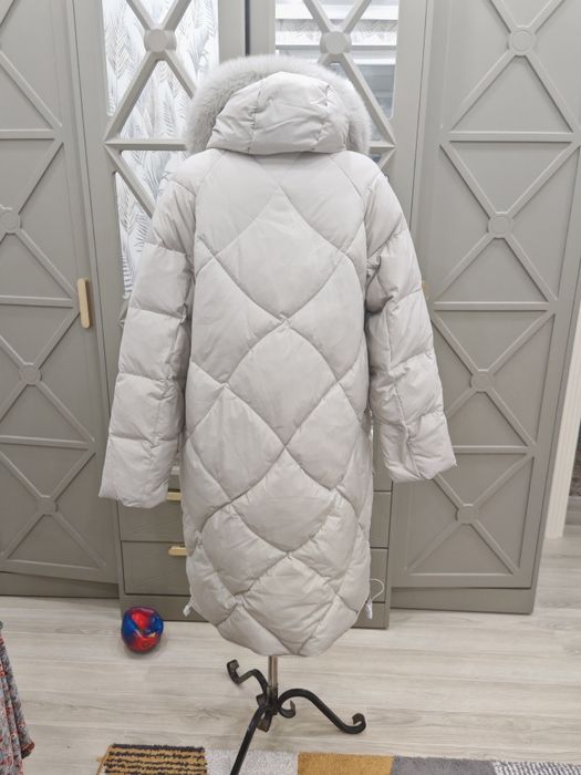 Продам Пуховик новая