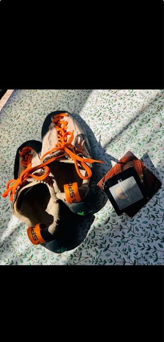 Espadrile noi de escalada la sportiva mythos eco marimea 40 pentru escalada/catarari