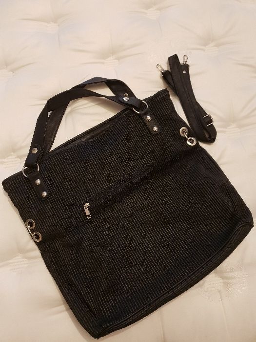 Голяма чанта в черно