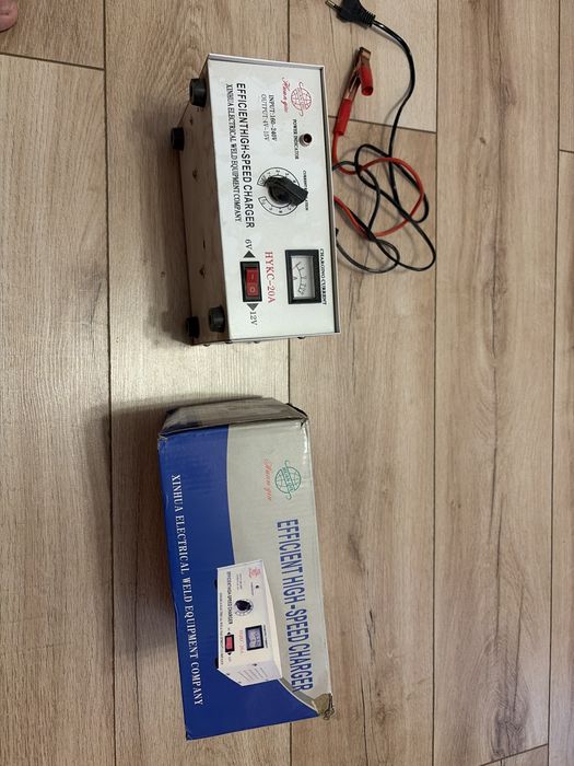 Мощное зарядное устройство для авто аккумуляторов 12V/6V (20А)