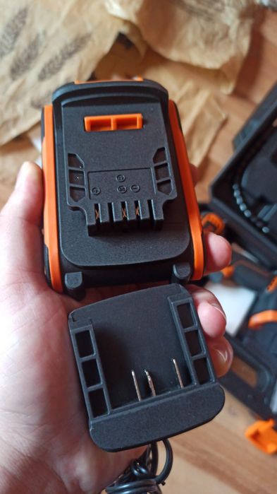 Autofiletanta cu impact, brushless, li-ion 21V 2000mAh