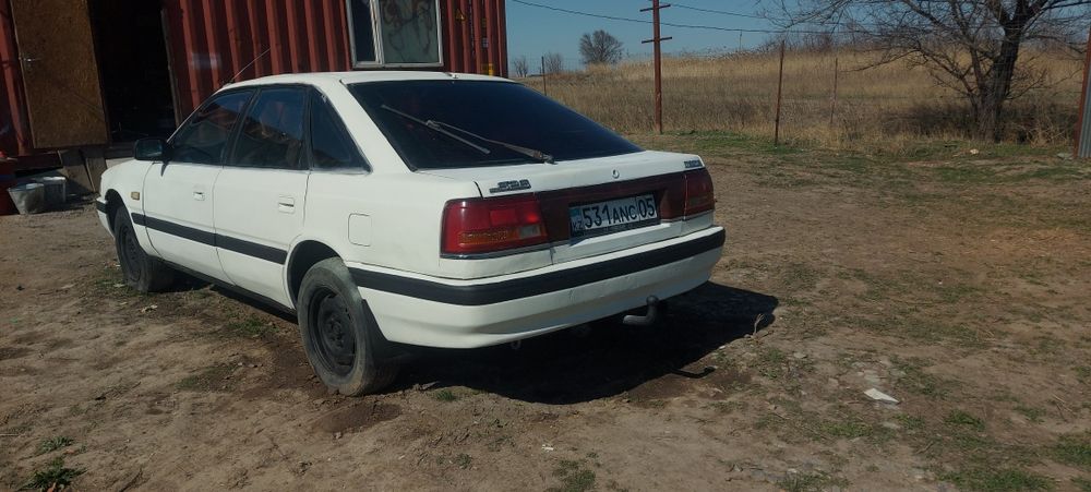 Продам машину мазду 626