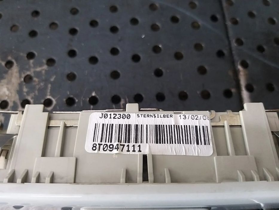 Plafoniera spate audi a5 8t 8t0947111