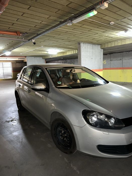 VOLKSWAGEN Golf 2009