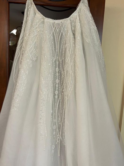 Trenă rochie de mireasă cu mărgele, 2m, impecabilă