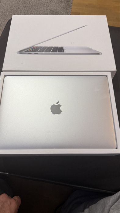 MacBook Pro 13” Intel 2020