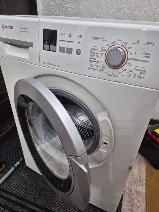 Продам стиральную машину Bosch