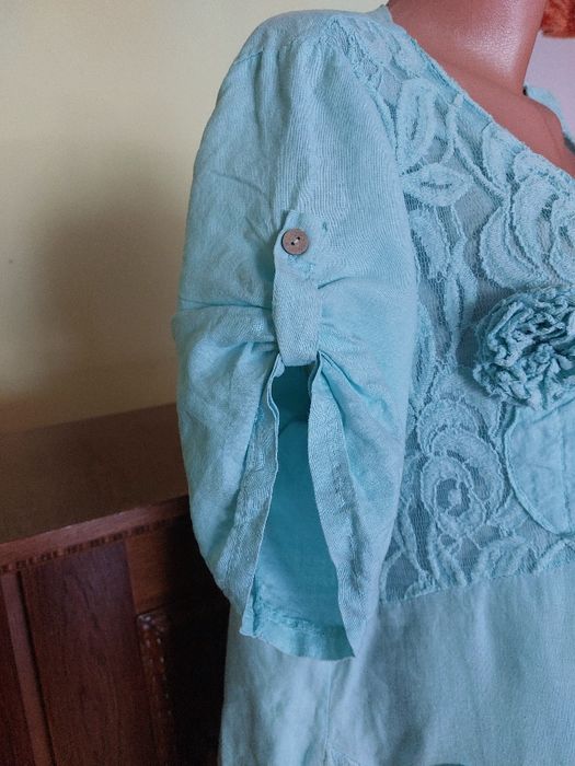 Redusa! Rochie/tunica noua 100% in, culoare de basm, bleu turcoaz cu dantela si trandafiri tot de in