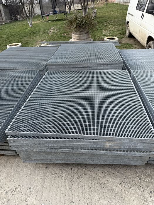 Trepte si gratare zincate super pret