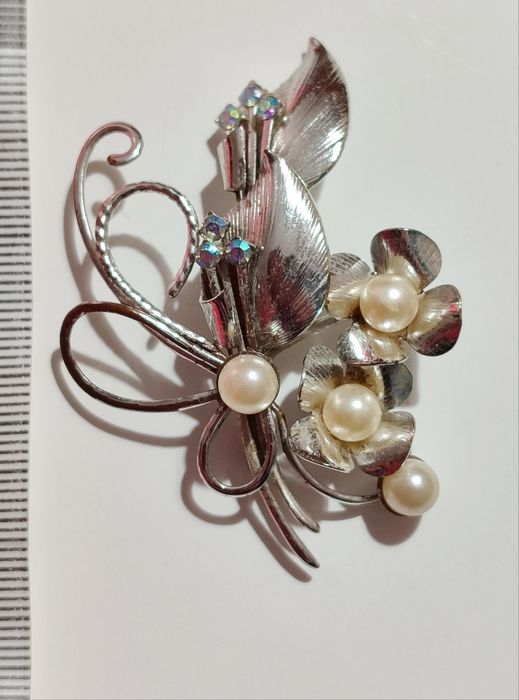 Различные застежки для красоты