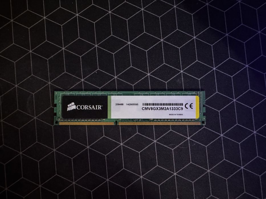 Vând memorie ram 8gb ddr3
