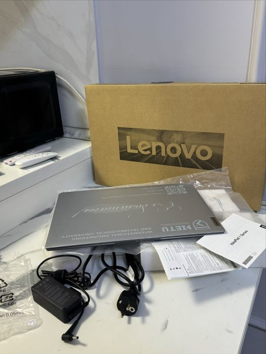 Продаю Ноутбук Lenovo