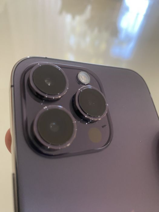 Продам apple 14 pro max