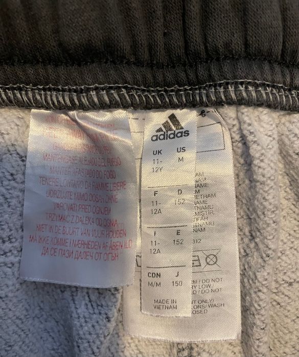 Pantaloni ttening baieti 11-12 ani Adidas si Nike