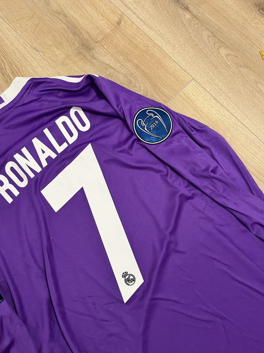 Bluza de fotbal mov real madrid Adidas cu Cristiano Ronaldo 7 marime M