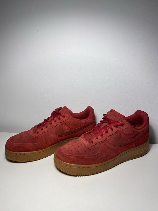 WMNS AIR FORCE 1 '07 SE червени- велур