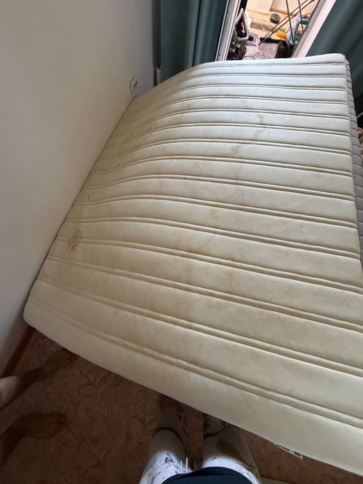 Продам матрас 160/200