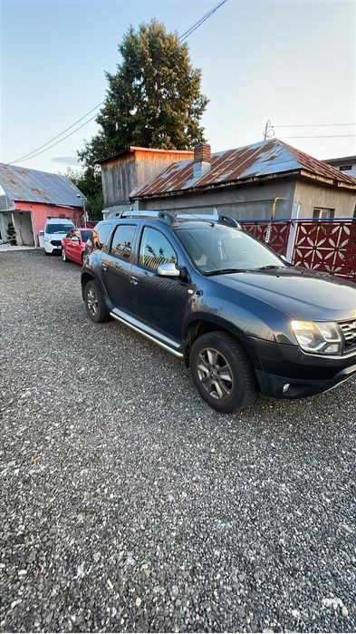 Dacia Daster benzina . Motor 1,2 , cai 125 , 4*4 .masina intretinuta exemplar de nota 9!