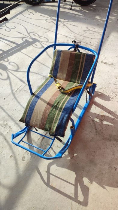 Санки детские с ручкой