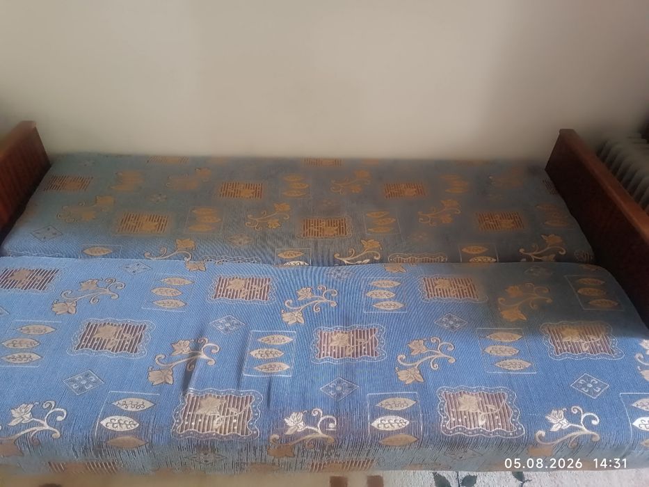 Продам диван СССР в хорошем состоянии