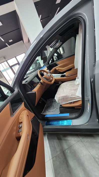 Denza N8L 2025 flagship