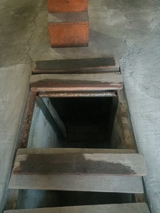 Продам гараж на Торг колонне.