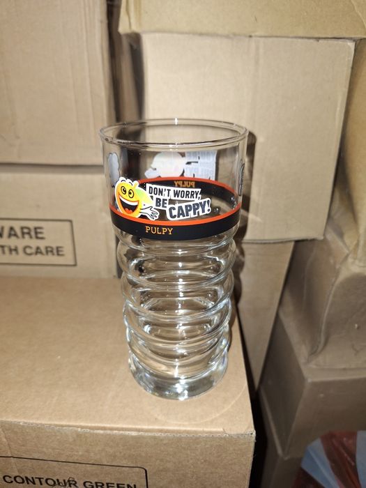 Чаши различни видове , чаша за кафе и кутия за кафе