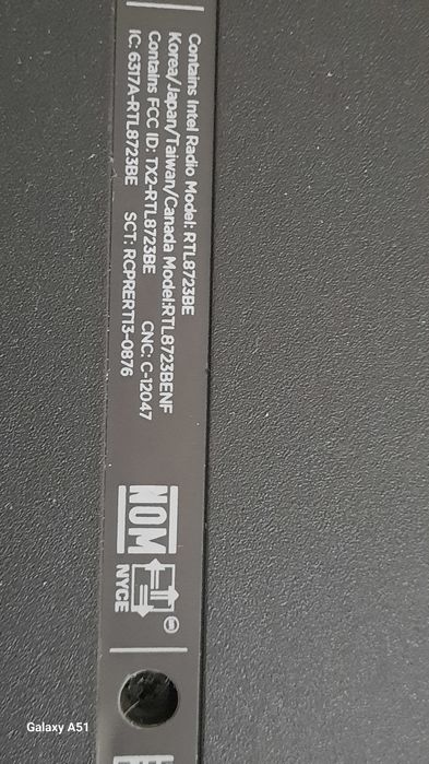 Наутбук hp 225 состояние отличное