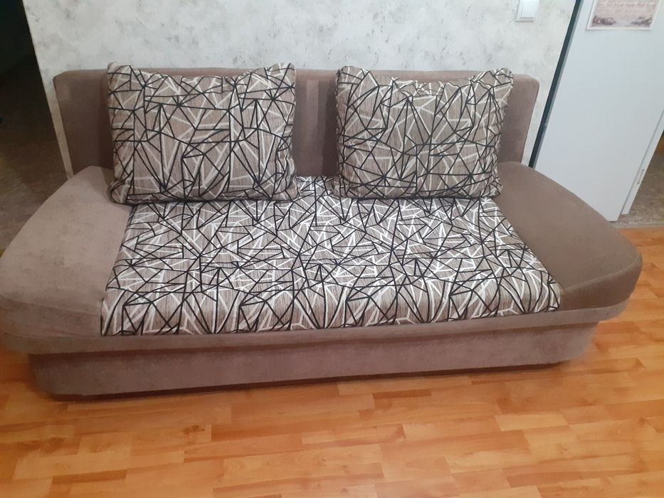 Продам диван еврокнижка
