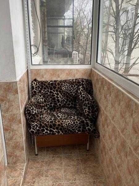 Дава се под наем Двустаен апартамент в Бургас, Център - 52 кв.м за 459 € - Снимка #6