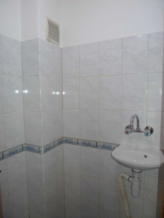 Дава се под наем Тристаен апартамент в София, Банишора - 650 кв.м за 648.21 € - Снимка #10